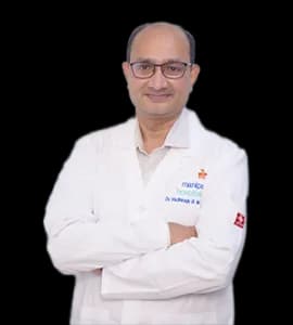 Dr. Vadhiraja B | Best Radiation Oncologist | Manipal Hospitals Global